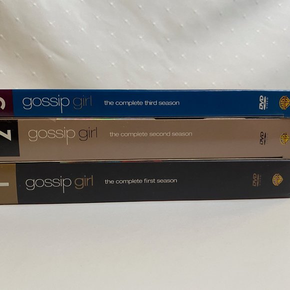 Gossip Girl seasons 1-3 DVD set - Picture 4 of 5